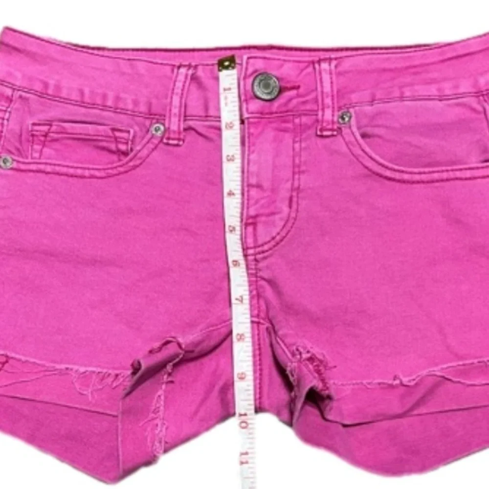 America Eagle Outfitters 🦅 Pink Denim Shorts Stretch Distressed Women’s Size 4 - Picture 7 of 10
